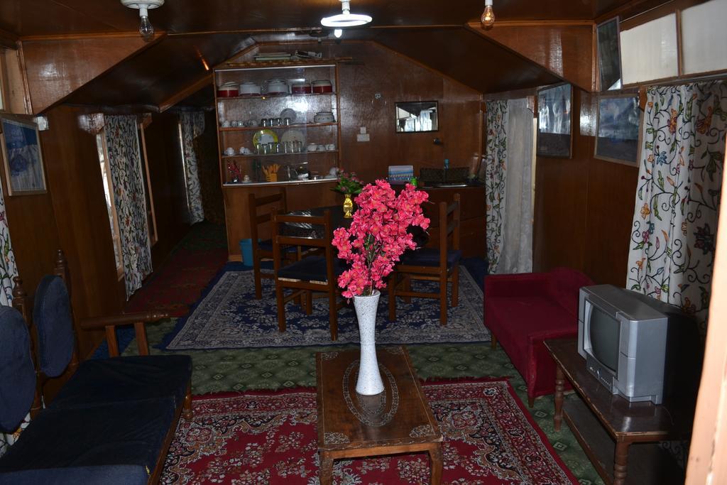 New Bombay Heritage Group Of Houseboats Srinagar (Jammu and Kashmir) Bagian luar foto
